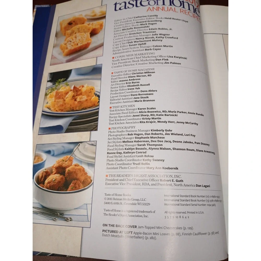 Taste of Home 2012 Annual Recipes - Hardcover cook Book By Christian Milman #B43